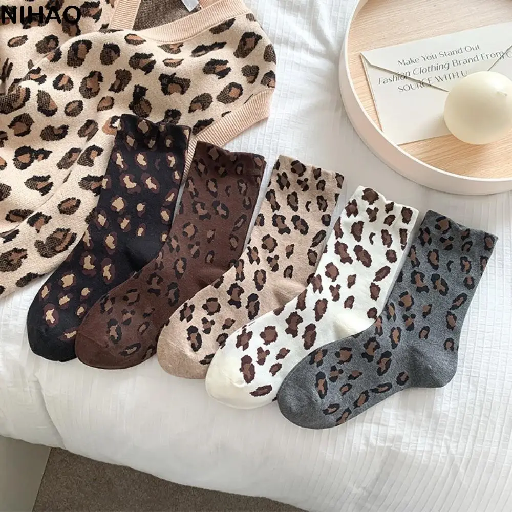 5 Pairs Korean Style Leopard Print Socks Soft Breathable Famale Tube Socks Elastic Sweat-Absorbing Mid-Calf Socks Unisex
5 Pairs Korean Style Leopard Print Socks Soft Breathable Famale Tube Socks Elastic Sweat-Absorbing Mid-Calf Socks Unisex