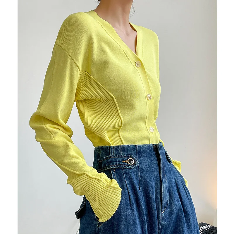 2024 Spring Women Korean Style Patchwork V-Neck Knitted Cardigans Ladies Slim Fit Long Sleeve Sweaters Single-Breasted Knitwear
2024 Spring Women Korean Style Patchwork V-Neck Knitted Cardigans Ladies Slim Fit Long Sleeve Sweaters Single-Breasted Knitwear