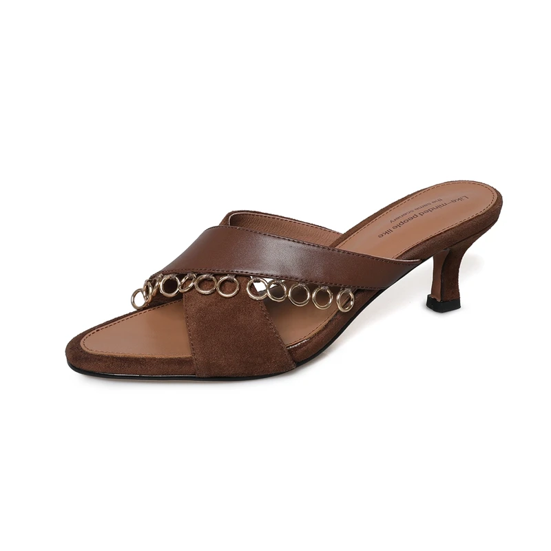 Pointed Genuine Leather Mid Heeled Slippers for Women's Metal Ring Opentoe Shoes Summer Luxury Brand Dresspaired with Sexy Mules
Pointed Genuine Leather Mid Heeled Slippers for Women's Metal Ring Opentoe Shoes Summer Luxury Brand Dresspaired with Sexy Mules