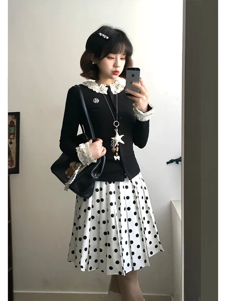 plus Size Knitted Long Sleeve Open Cardigan And Skirt Set Black Slimming Meat Covering College Style Women's Fashion Set
plus Size Knitted Long Sleeve Open Cardigan And Skirt Set Black Slimming Meat Covering College Style Women's Fashion Set