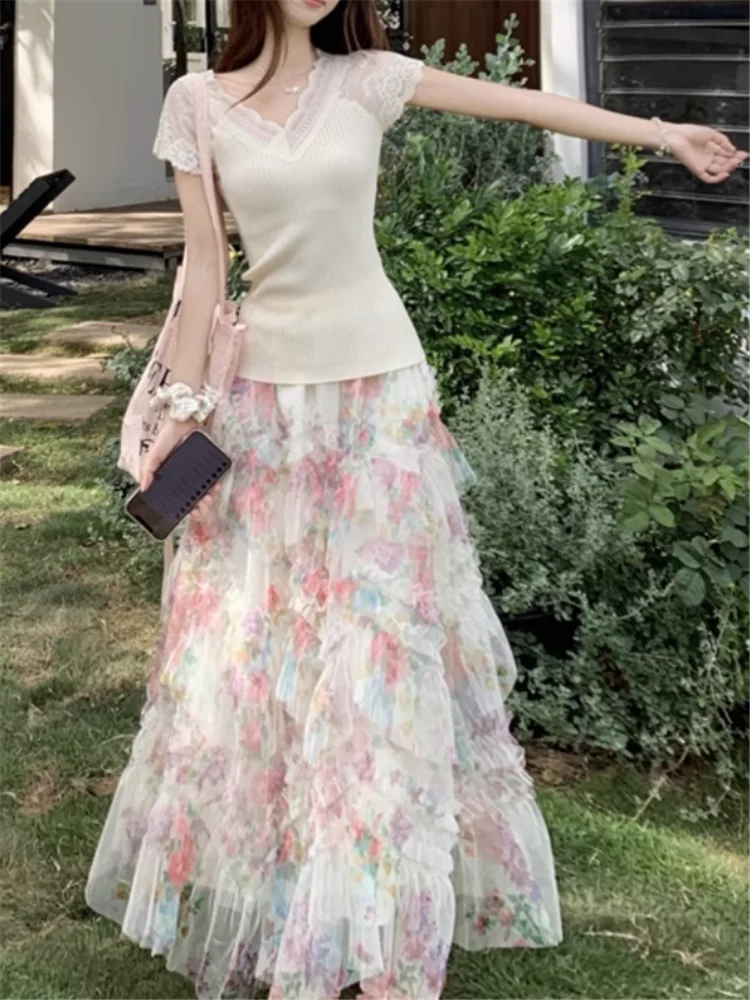 Summer Seaside Two Piece Sets Short Sleeve V Neck Lace Patchwork Knit T Shirt&Floral Long Mesh Skirt Fashion Fairy Dress Suits
Summer Seaside Two Piece Sets Short Sleeve V Neck Lace Patchwork Knit T Shirt&Floral Long Mesh Skirt Fashion Fairy Dress Suits
