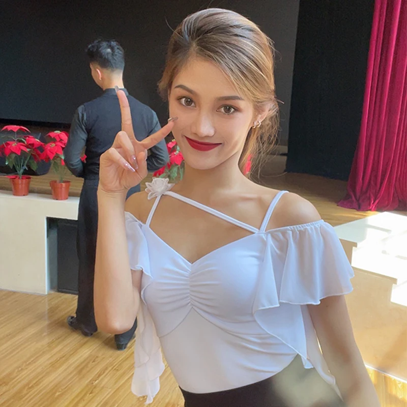 New Latin Dance Clothes Women Ballroom Dance Tops Practice Clothing Rumba Cha Cha Samba Modern Dance Wear Adult Costume BL11274
New Latin Dance Clothes Women Ballroom Dance Tops Practice Clothing Rumba Cha Cha Samba Modern Dance Wear Adult Costume BL11274