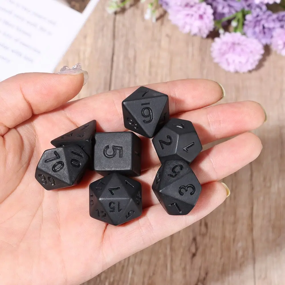 Набор из 7 разноцветных многогранных черных игральных костей для TRPG DND, аксессуар для настольных игр, развлечений и досуга
Набор из 7 разноцветных многогранных черных игральных костей для TRPG DND, аксессуар для настольных игр, развлечений и досуга