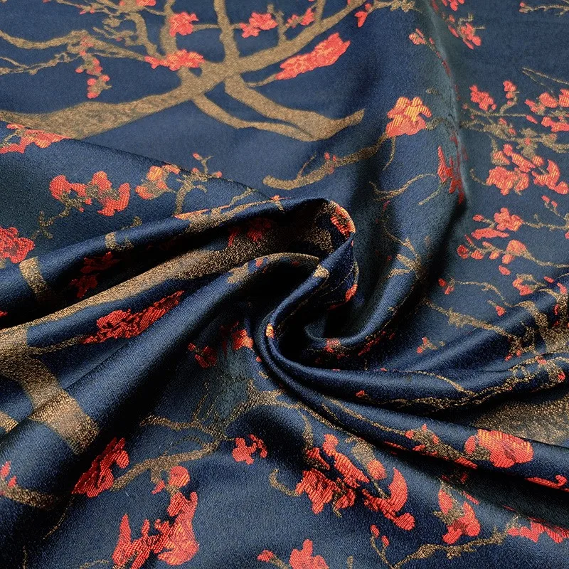 Chinese-style branch plum blossom jacquard fabric cheongsam windbreaker brocade satin evening dress Hanfu
Chinese-style branch plum blossom jacquard fabric cheongsam windbreaker brocade satin evening dress Hanfu