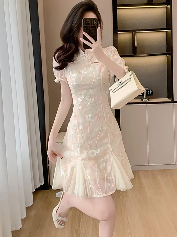 2025 Korean Fashion Bodycon Women Embroidery Floral Vintage Luxury Long Dress Summer Elegant Casual Ruffled Chic Dress
2025 Korean Fashion Bodycon Women Embroidery Floral Vintage Luxury Long Dress Summer Elegant Casual Ruffled Chic Dress