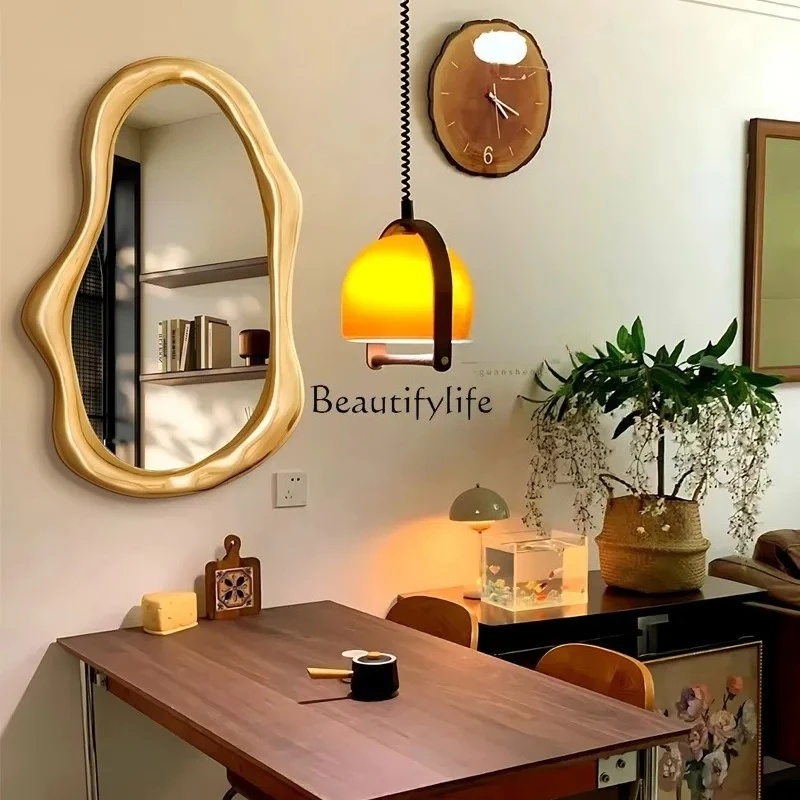 3European bedroom living room irregular dressing mirror, French retro bathroom makeup mirror
3European bedroom living room irregular dressing mirror, French retro bathroom makeup mirror
