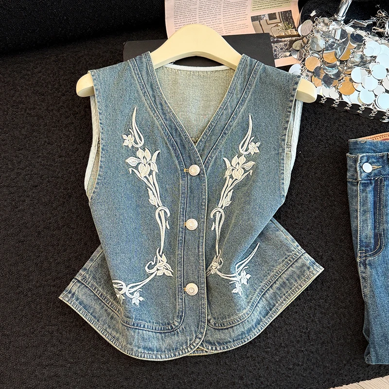 Bohemian Heavy Embroidery Flower Denim Vest Women Loose Layering Sleeveless Small Jacket Shoulder Top Cotton Rayon Polyester ...
Bohemian Heavy Embroidery Flower Denim Vest Women Loose Layering Sleeveless Small Jacket Shoulder Top Cotton Rayon Polyester ...