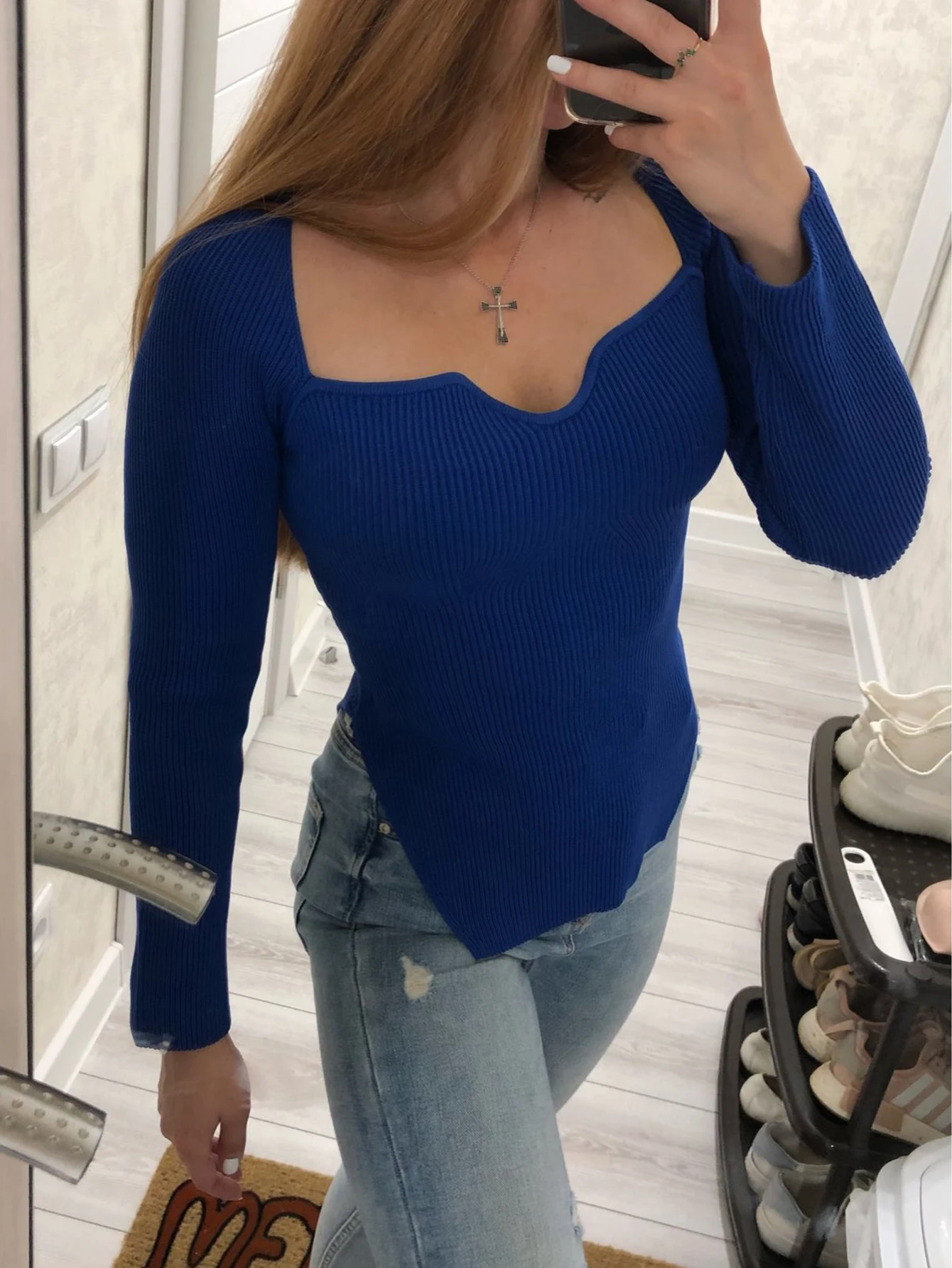 Женский осенне-зимний свитер с квадратным вырезом и длинными рукавами, простой повседневный свитер стандартной посадки, модный трикотаж
Женский осенне-зимний свитер с квадратным вырезом и длинными рукавами, простой повседневный свитер стандартной посадки, модный трикотаж