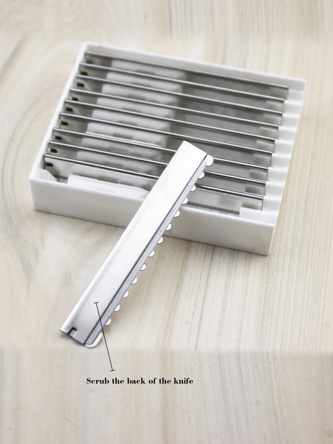 10pcs/Set Stainless Steel Single Edge Razor Blades, Protective Net, For Salon Hair Cutting, Hair Tools, Hair Products
10pcs/Set Stainless Steel Single Edge Razor Blades, Protective Net, For Salon Hair Cutting, Hair Tools, Hair Products