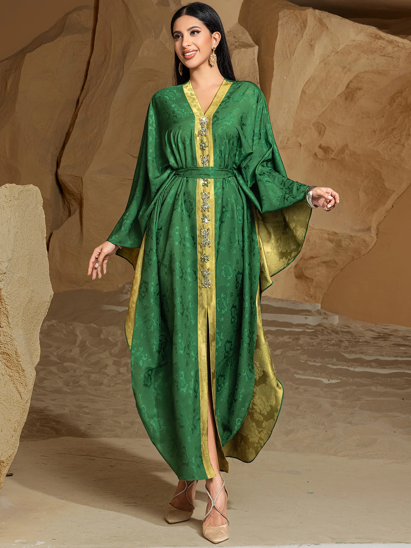 Ramadan Dubai Diamonds Abaya Satin Muslim Dress Eid Djellaba Kaftan Femme Musulmane Vestidos Women Morocco Caftan Islam Jalabiya
Ramadan Dubai Diamonds Abaya Satin Muslim Dress Eid Djellaba Kaftan Femme Musulmane Vestidos Women Morocco Caftan Islam Jalabiya