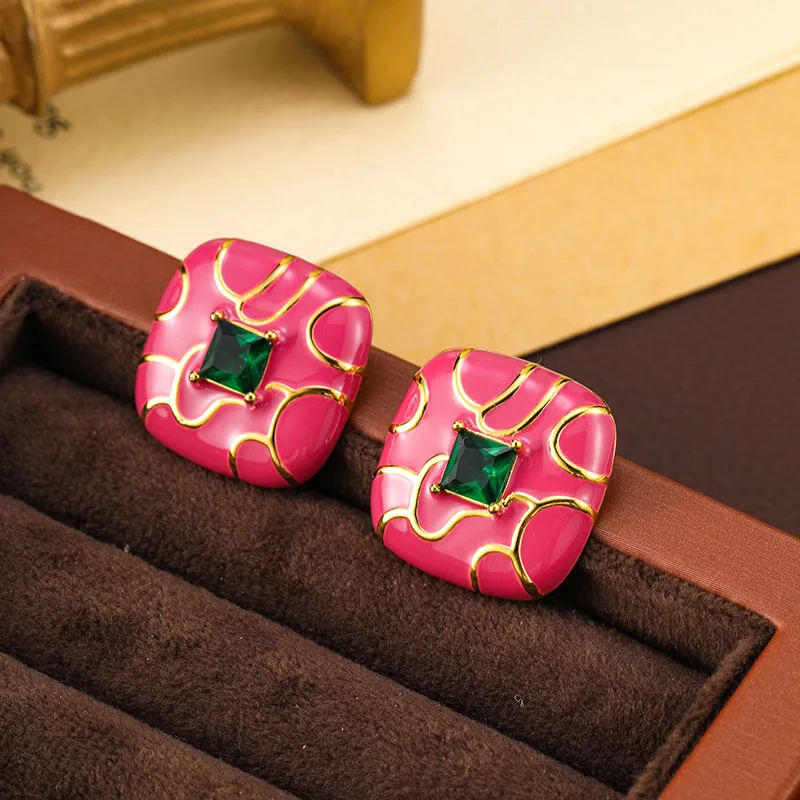 Designer Vintage Europeans Tyle Drop Oil Geometric 18k Gold Plated Copper Stud Earrings Set Jewelry for Women , Woman Ear Gift
Designer Vintage Europeans Tyle Drop Oil Geometric 18k Gold Plated Copper Stud Earrings Set Jewelry for Women , Woman Ear Gift