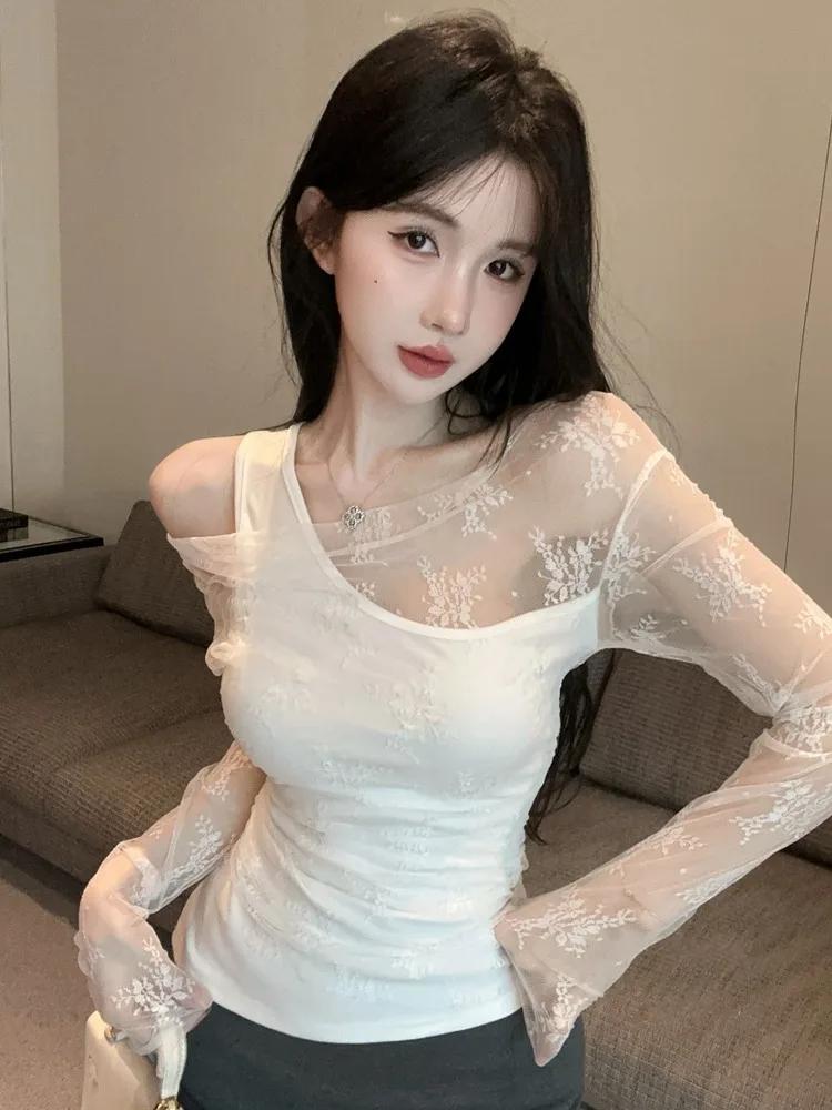 Korean Style Long Sleeve T-Shirt Lace Hollow out Patchwork See through Slimming Asymmetrical Top Breathable Comfortable Skin-...
Korean Style Long Sleeve T-Shirt Lace Hollow out Patchwork See through Slimming Asymmetrical Top Breathable Comfortable Skin-...