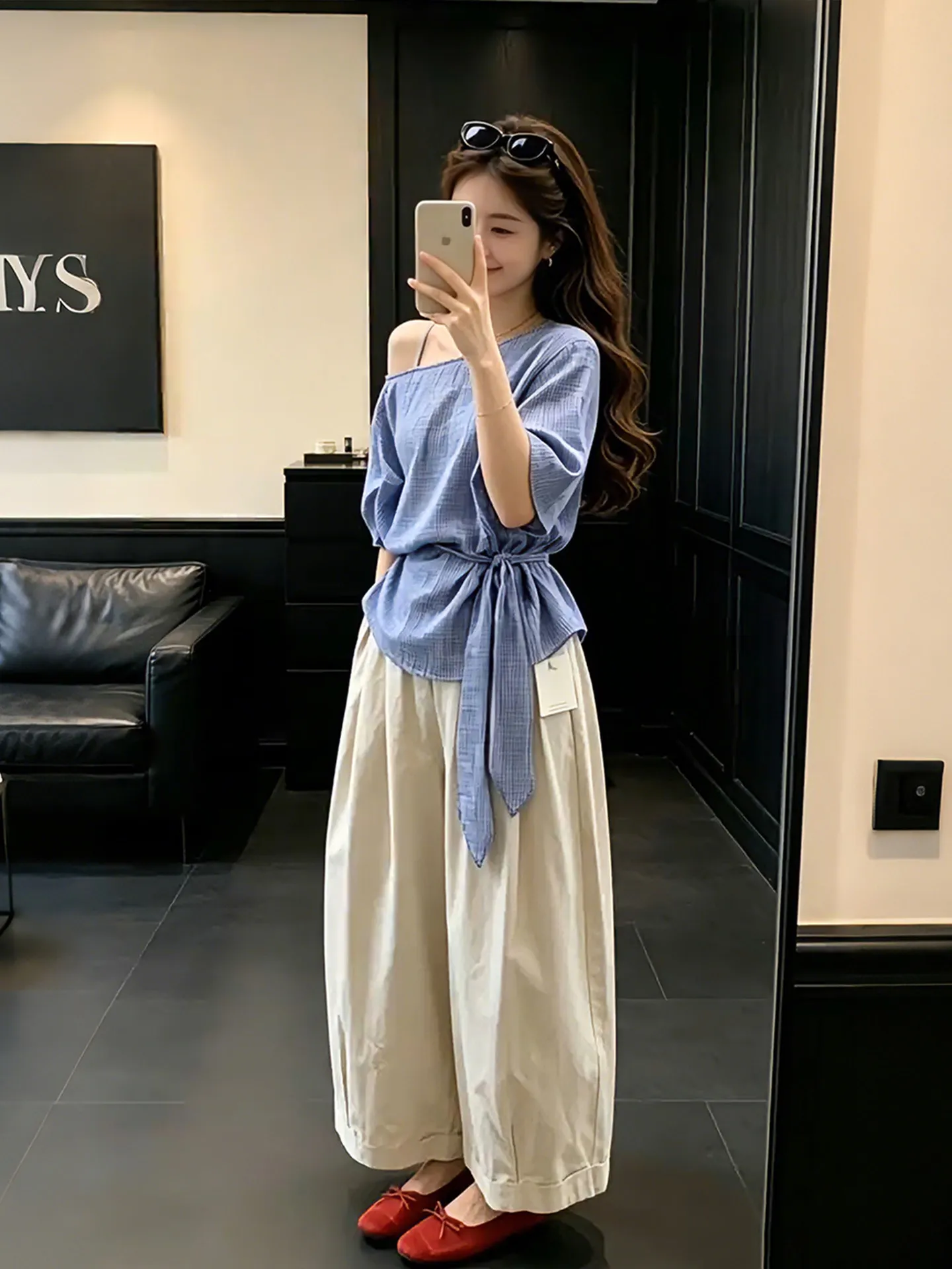 Summer plus Size Women's Fashion Set with Shoulder Bows High Waist Wide Leg Pants Casual Korean Style Simple Elegant Outfit
Summer plus Size Women's Fashion Set with Shoulder Bows High Waist Wide Leg Pants Casual Korean Style Simple Elegant Outfit