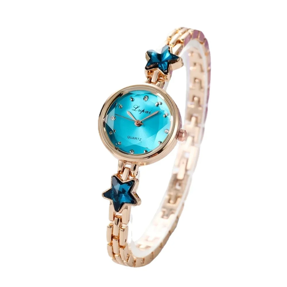 New Creative Diamond Luxury Watch for Women Fashion Women's Bracelet Watches Small Dial Quartz Watch Clock Relogio Feminino
New Creative Diamond Luxury Watch for Women Fashion Women's Bracelet Watches Small Dial Quartz Watch Clock Relogio Feminino