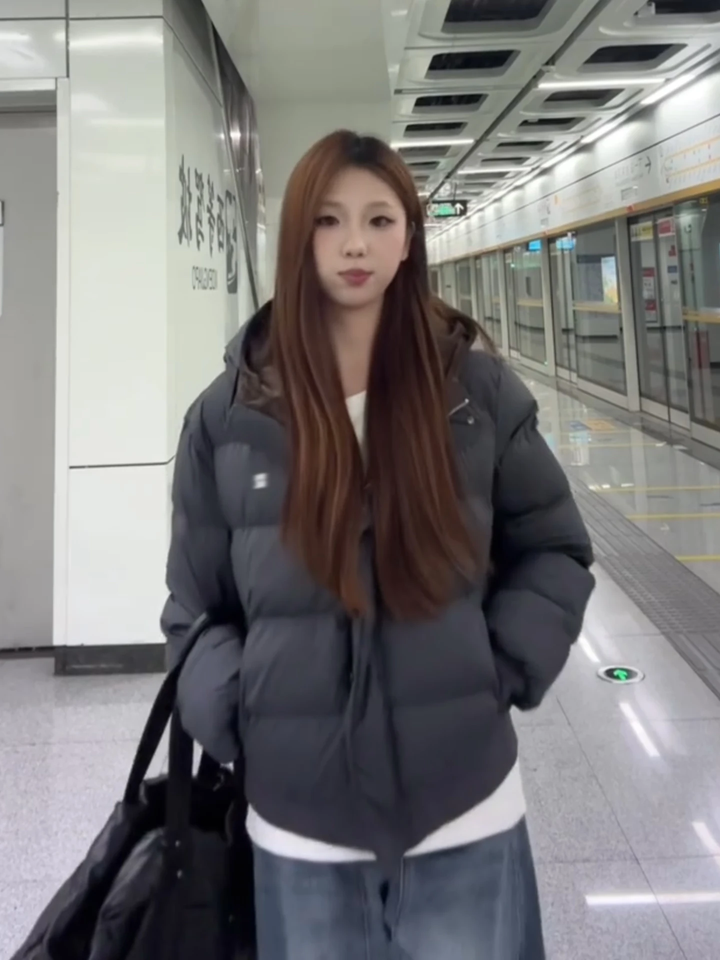 Американское зимнее женское пальто Sle Thiened Bla из хлопка с капюшоном, приталенное, с длинными рукавами и застежкой-молнией
Американское зимнее женское пальто Sle Thiened Bla из хлопка с капюшоном, приталенное, с длинными рукавами и застежкой-молнией