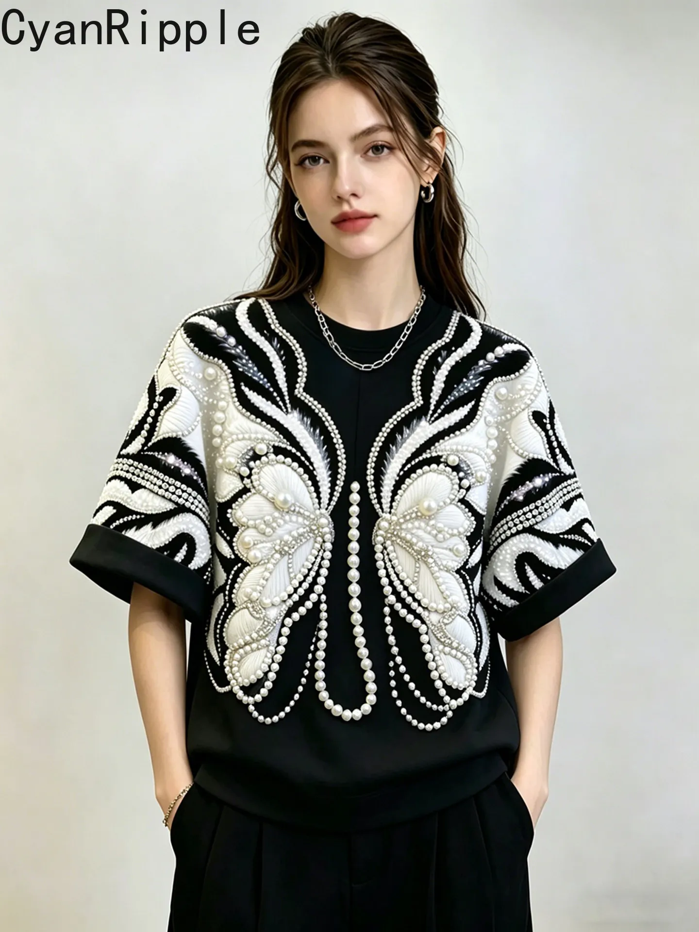 High Quality New Spring Summer Black Half Sleeve Women T-shirt Luxury Pearl Beading Round Neck Pullover Top Elegant Female Tees
High Quality New Spring Summer Black Half Sleeve Women T-shirt Luxury Pearl Beading Round Neck Pullover Top Elegant Female Tees