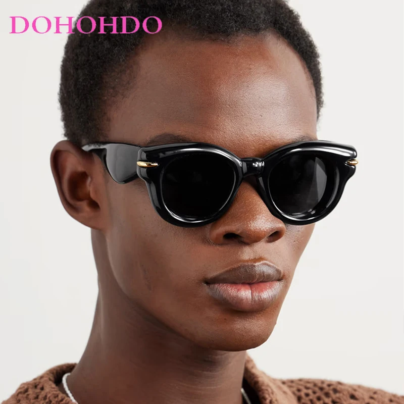 2025 Fashion Luxury Brand Thick Frame Women's Sunglasses Men's Punk Designer Oval Sun Protection Sunglasses UV400 Lentes De Sol
2025 Fashion Luxury Brand Thick Frame Women's Sunglasses Men's Punk Designer Oval Sun Protection Sunglasses UV400 Lentes De Sol