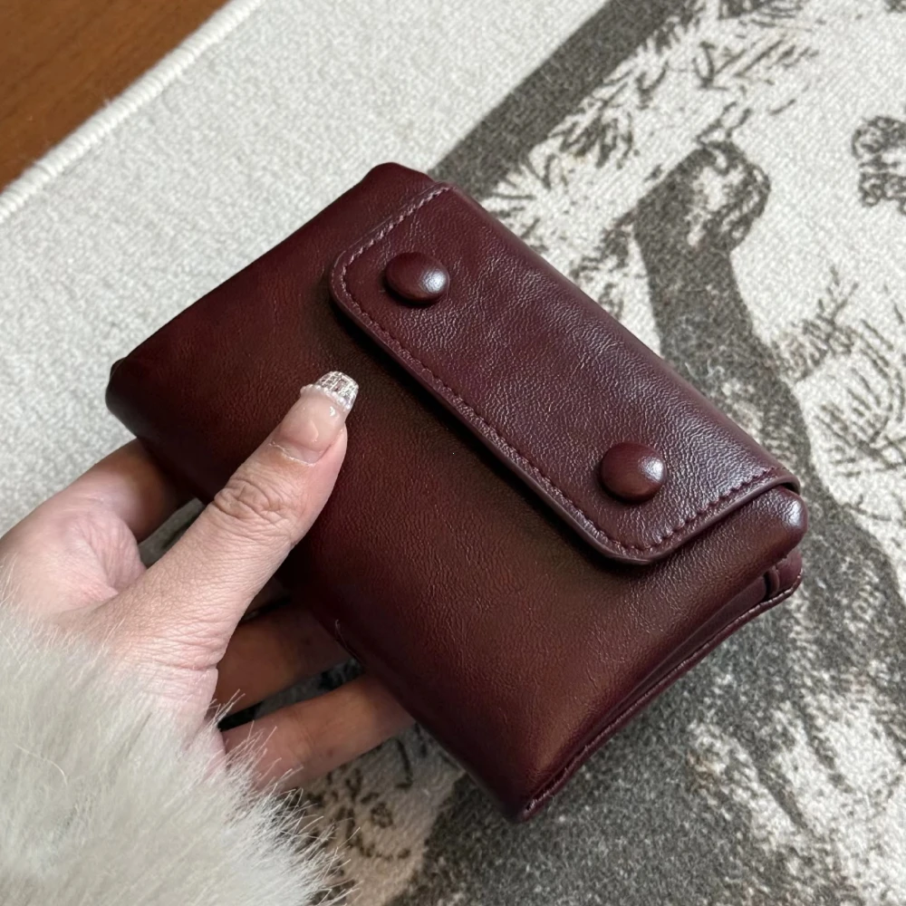 Retro Leather Texture Ort Wallet for Women Multi-Purpose Coin Purse Zipper Closure Fre Sle Student Faion 2026 Korean New Model
Retro Leather Texture Ort Wallet for Women Multi-Purpose Coin Purse Zipper Closure Fre Sle Student Faion 2026 Korean New Model