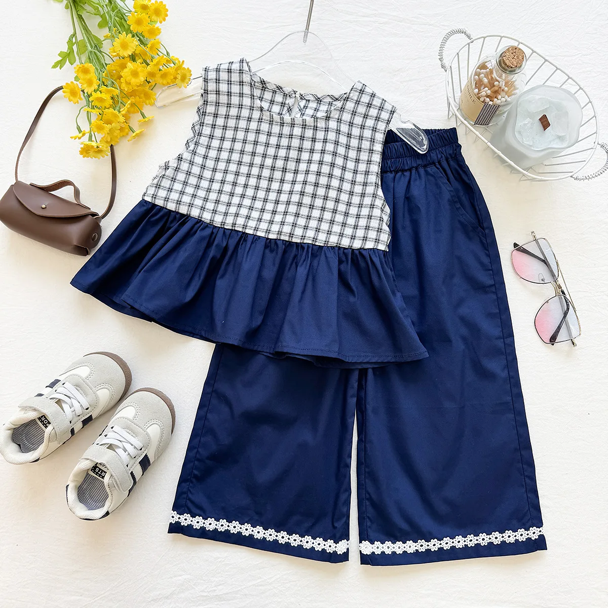 2026 New Summer Korean Style Girls 2Pcs Outfit, Plaid Sleeveless Tunic Dress & Long Pants Cute Set for 90-140cm
2026 New Summer Korean Style Girls 2Pcs Outfit, Plaid Sleeveless Tunic Dress & Long Pants Cute Set for 90-140cm