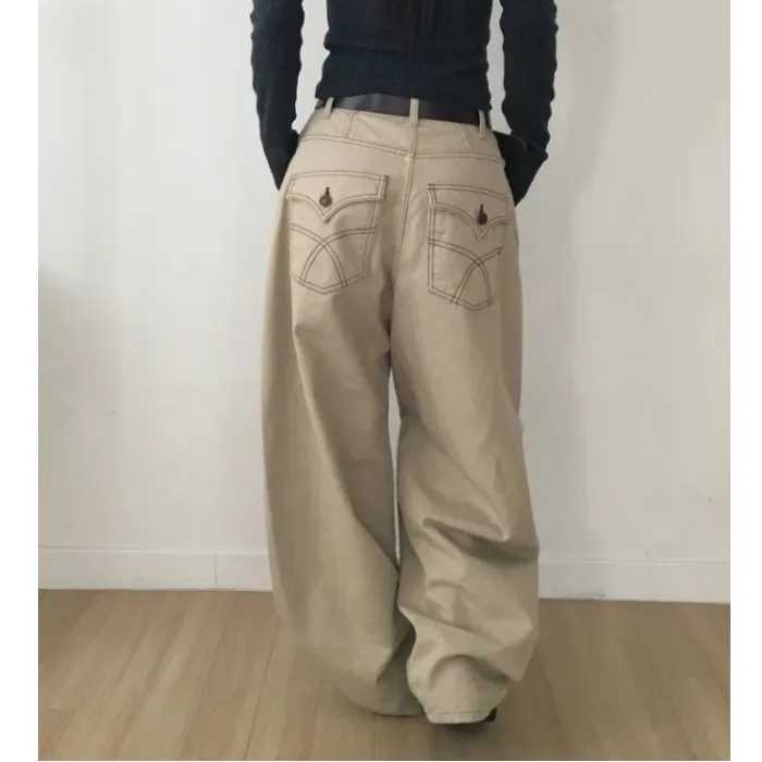 Retro Casual Loose Wide Leg Workwear Pants for Women in Beige And Black with Dark Pattern Versatile High Waist Jeans
Retro Casual Loose Wide Leg Workwear Pants for Women in Beige And Black with Dark Pattern Versatile High Waist Jeans