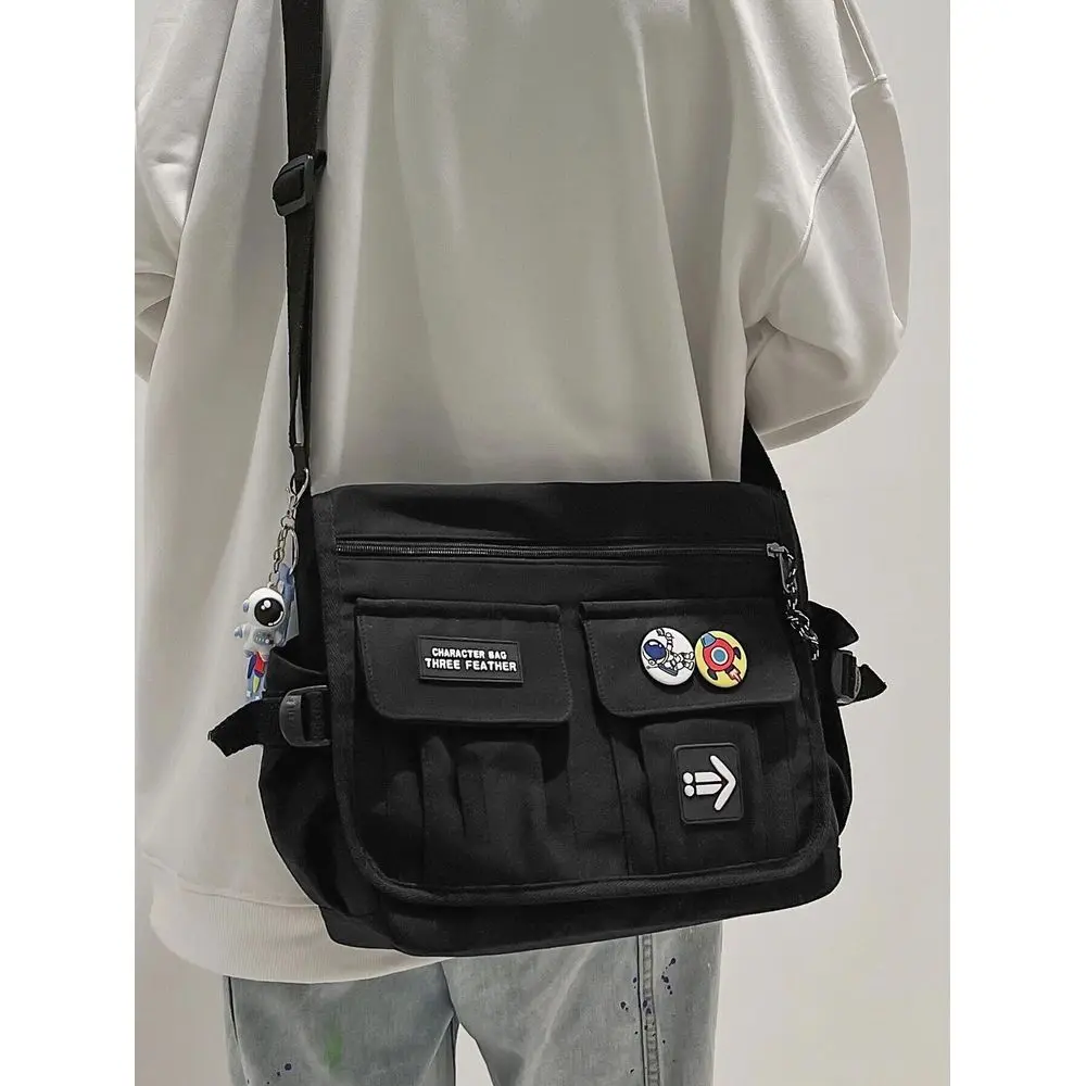 Snap Flap Crossbody Bag With Random Accessory BroochEs DIY
Snap Flap Crossbody Bag With Random Accessory BroochEs DIY