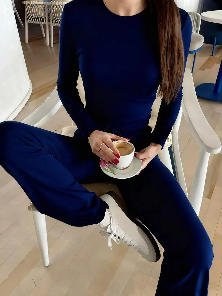 Women Two Piece Set Long Sleeve Top And Wide Leg Pants Lounge Set
Women Two Piece Set Long Sleeve Top And Wide Leg Pants Lounge Set