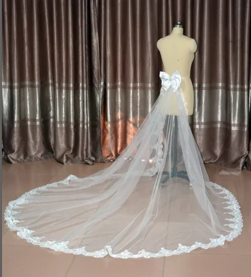 wedding accessory ,lace skirt with train,removable skirt, Tulle skirt, removable train for wedding dress,lace skirt bridal skirt
wedding accessory ,lace skirt with train,removable skirt, Tulle skirt, removable train for wedding dress,lace skirt bridal skirt