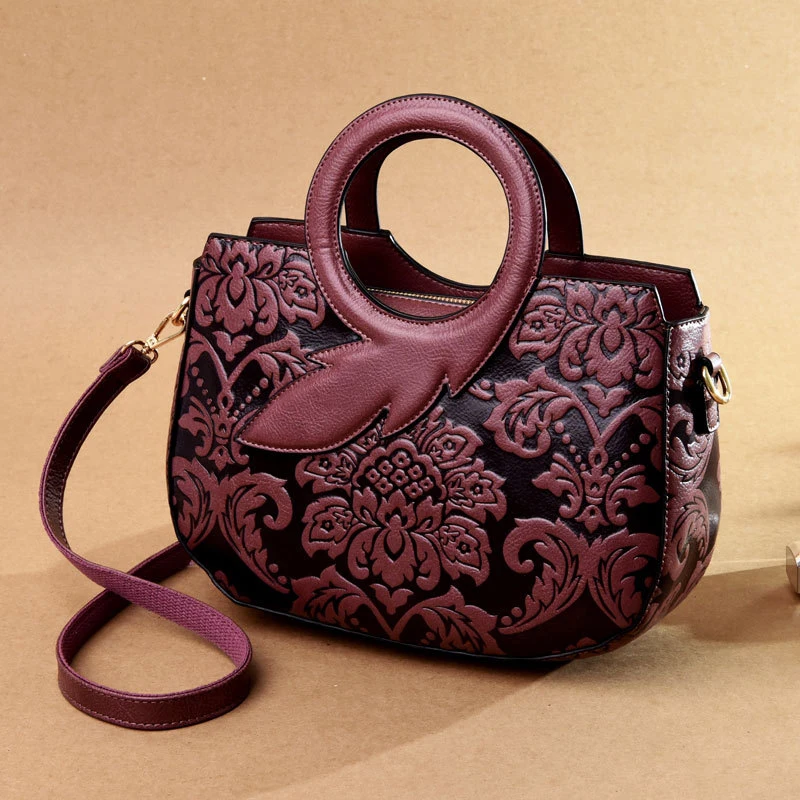 New Chinese-style retro floral shoulder and crossbody bag, fashionable women's handbag
New Chinese-style retro floral shoulder and crossbody bag, fashionable women's handbag
