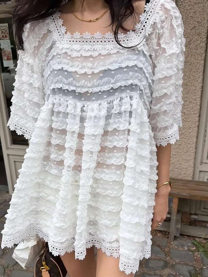 Fashionable Chiffon Lace Trim Short Sleeve Women's Shirt Vintage Collar Loose Design Sense Korean Style Polyester Fiber
Fashionable Chiffon Lace Trim Short Sleeve Women's Shirt Vintage Collar Loose Design Sense Korean Style Polyester Fiber