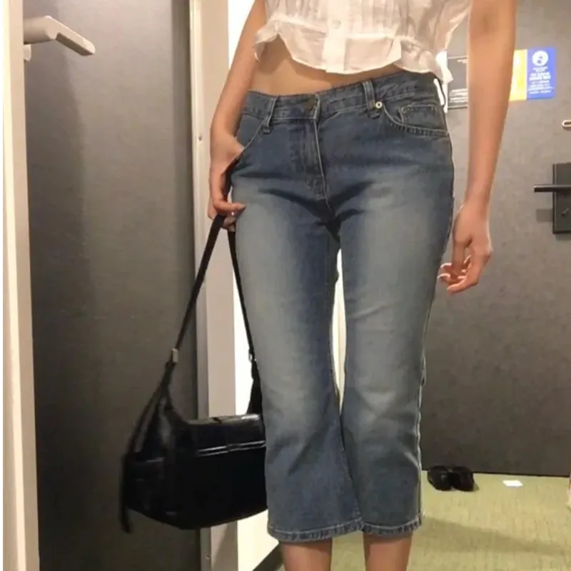 Fashionable Chic 2026 Summer New Style Women's Slim Fit Micro Flared Seven Inch Jeans Casual High Waist Denim Pants
Fashionable Chic 2026 Summer New Style Women's Slim Fit Micro Flared Seven Inch Jeans Casual High Waist Denim Pants