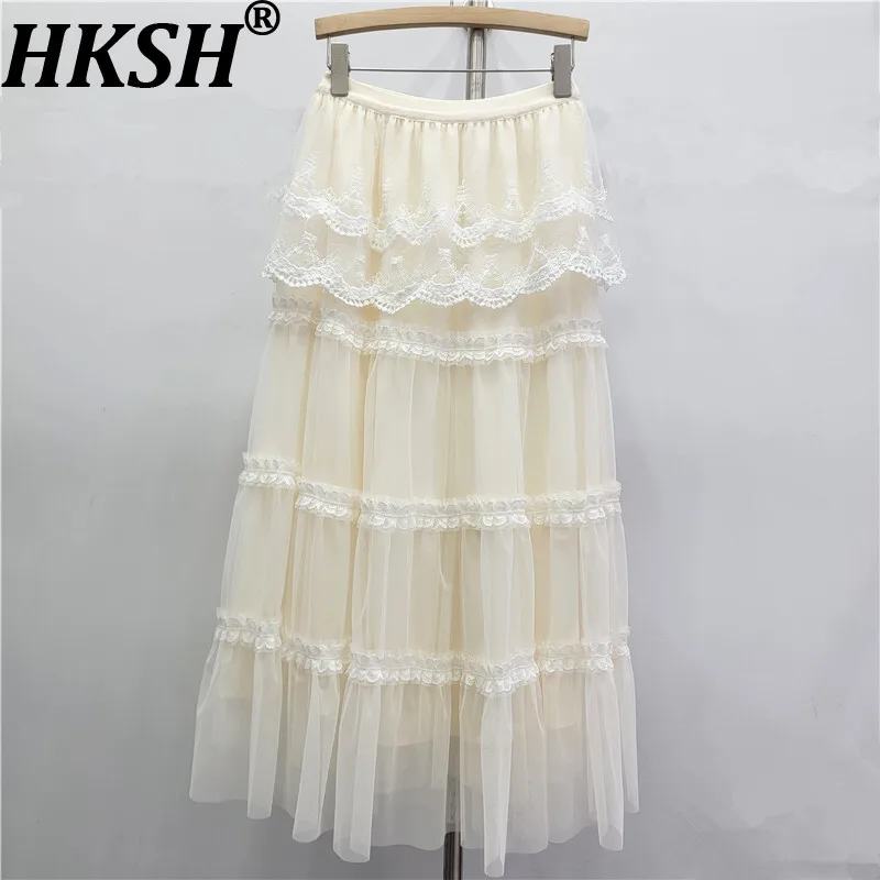 HKSH Spring Summer New Women Skirt Lace Patchwork Mesh Pleated Elastic Waisted A-Line Elegant Sweet High-end Chic Skirts HK17228
HKSH Spring Summer New Women Skirt Lace Patchwork Mesh Pleated Elastic Waisted A-Line Elegant Sweet High-end Chic Skirts HK17228