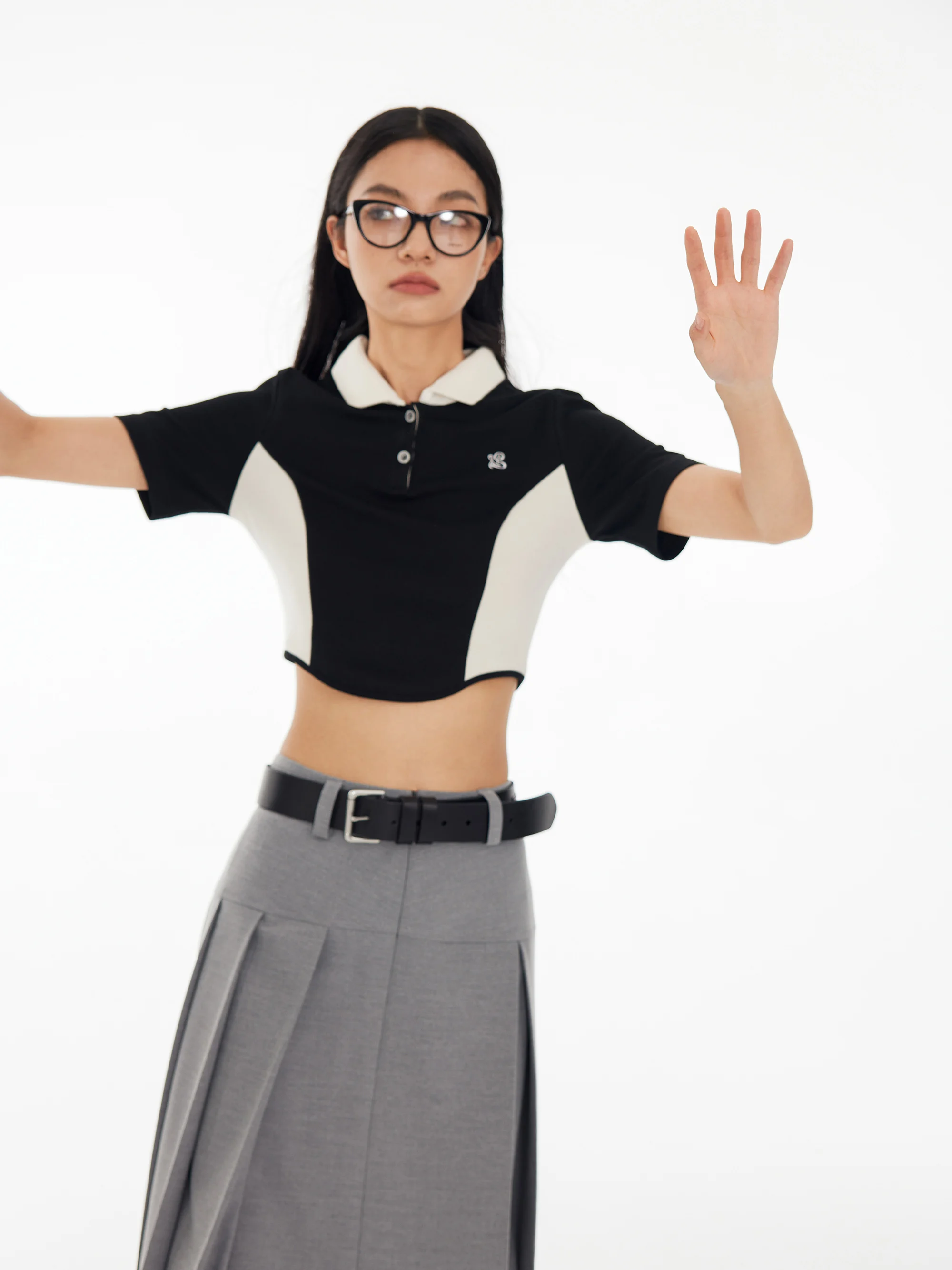 Летняя футболка Slim Fit с креативным ретро-принтом, эксклюзивная онлайн-коллекция
Летняя футболка Slim Fit с креативным ретро-принтом, эксклюзивная онлайн-коллекция