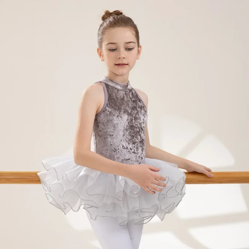 J027 Children's ballet dress Summer Halter tulle jumpsuit Children's Training black dress girl
J027 Children's ballet dress Summer Halter tulle jumpsuit Children's Training black dress girl