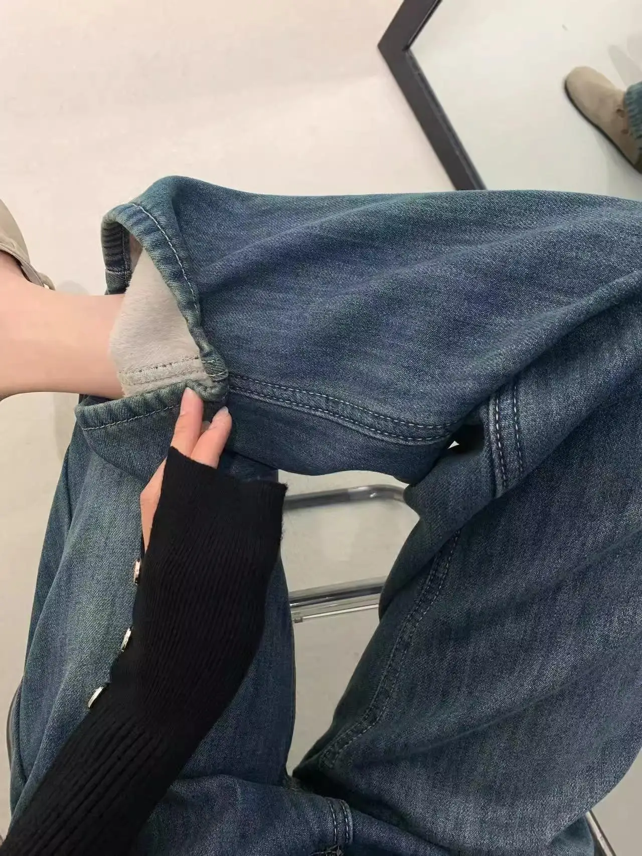 Thiened Fce Lined High Waist Straight Leg Denim Jeans Women's plus Size Autumn Winter Wide Leg Long Pants Casual Sle
Thiened Fce Lined High Waist Straight Leg Denim Jeans Women's plus Size Autumn Winter Wide Leg Long Pants Casual Sle