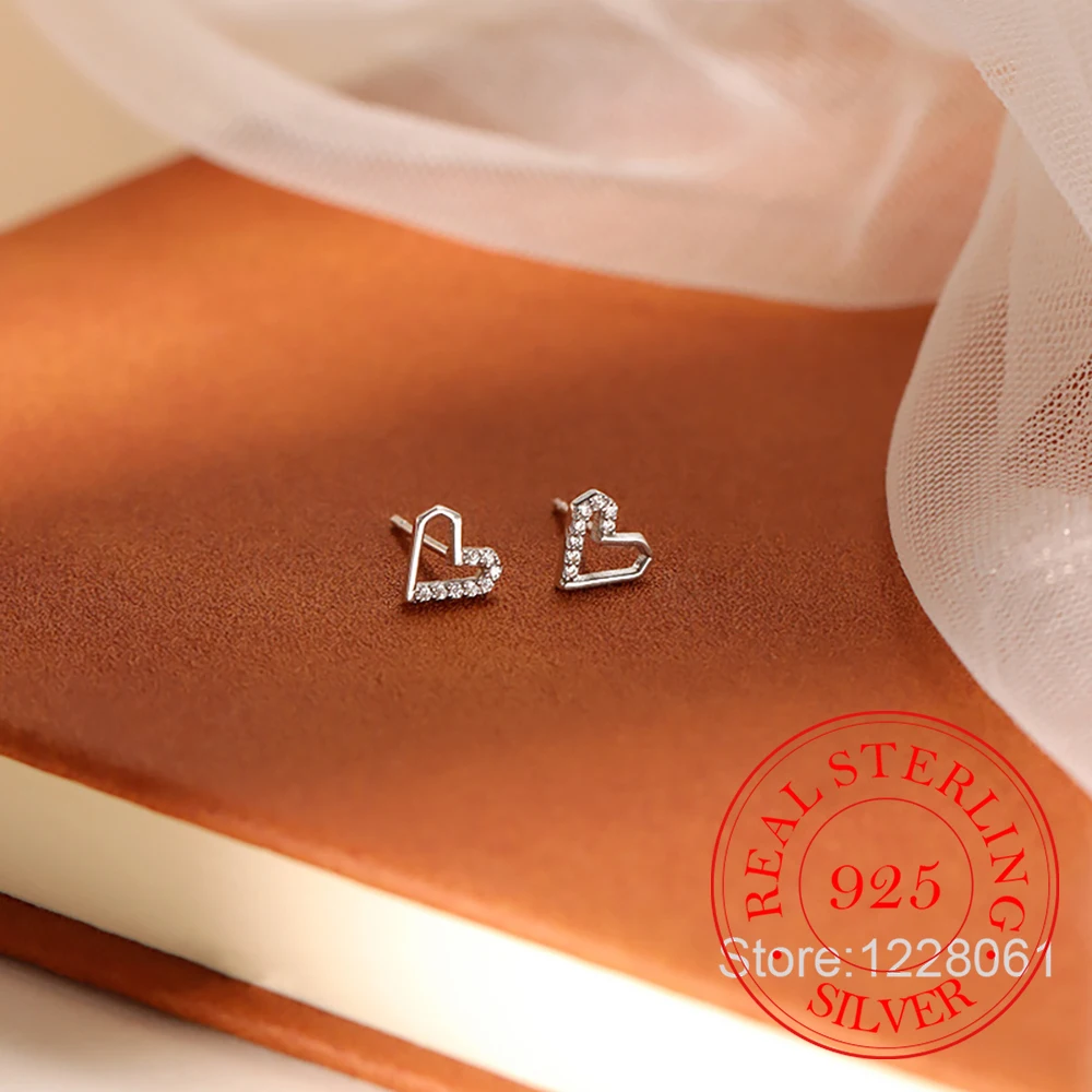 925 Sterling Silver Crystal Love Heart Stud Earrings For Woman Christmas Gifts Piercing Jewelry Aretes De Mujer Party Gifts
925 Sterling Silver Crystal Love Heart Stud Earrings For Woman Christmas Gifts Piercing Jewelry Aretes De Mujer Party Gifts