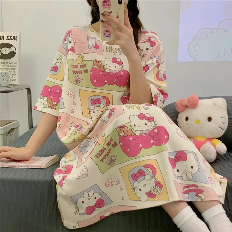 Summer short-sleeved nightdress women's medium and long cute cartoon Hello Kitty sweet loose dress girl loungewear
Summer short-sleeved nightdress women's medium and long cute cartoon Hello Kitty sweet loose dress girl loungewear
