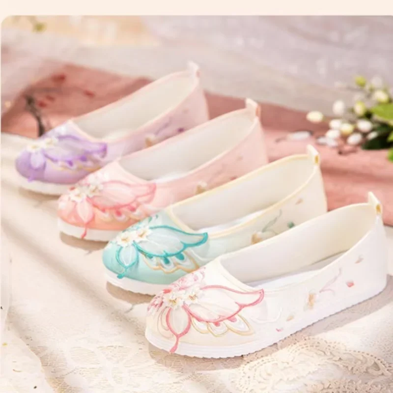 Восточная женская обувь в китайском стиле, парусиновая обувь на плоской подошве, традиционная обувь для косплея с вышивкой, женская обувь Hanfu для классических танцев
Восточная женская обувь в китайском стиле, парусиновая обувь на плоской подошве, традиционная обувь для косплея с вышивкой, женская обувь Hanfu для классических танцев