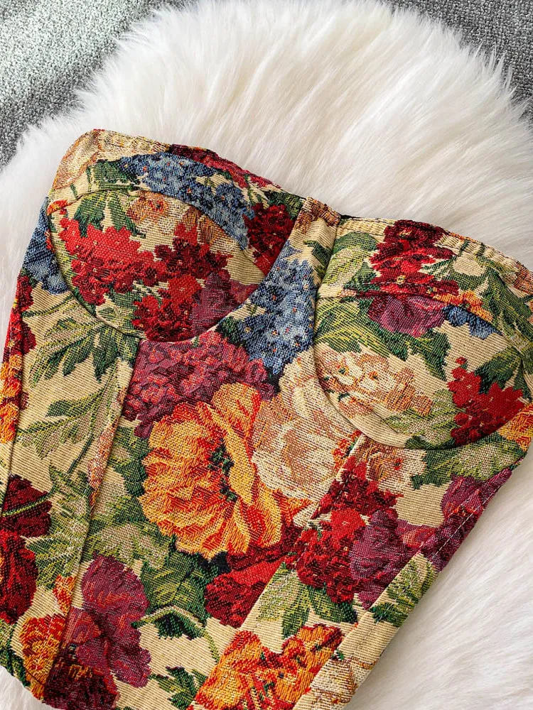 Женский укороченный топ с цветочной вышивкой Ele, облегающий жилет ort Sle с накладкой на грудь, дизайн с оголением на плечах, летняя мода 
Женский укороченный топ с цветочной вышивкой Ele, облегающий жилет ort Sle с накладкой на грудь, дизайн с оголением на плечах, летняя мода