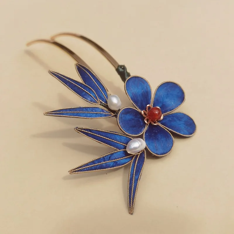 Non-heritage Handmade Hairpin High-grade Blue Velvet Silk Imitation Green Hairpin Hair Accessories Exquisite Court Hair Accessor
Non-heritage Handmade Hairpin High-grade Blue Velvet Silk Imitation Green Hairpin Hair Accessories Exquisite Court Hair Accessor