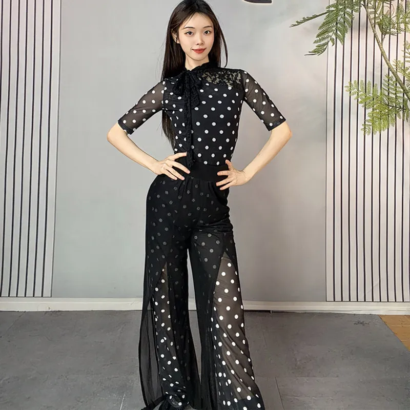 Women Latin Dance Practice Suit Mid-Sleeve Top & Slit Pants for Cha Cha Salsa Performance Line dance top Dancewear top zym
Women Latin Dance Practice Suit Mid-Sleeve Top & Slit Pants for Cha Cha Salsa Performance Line dance top Dancewear top zym