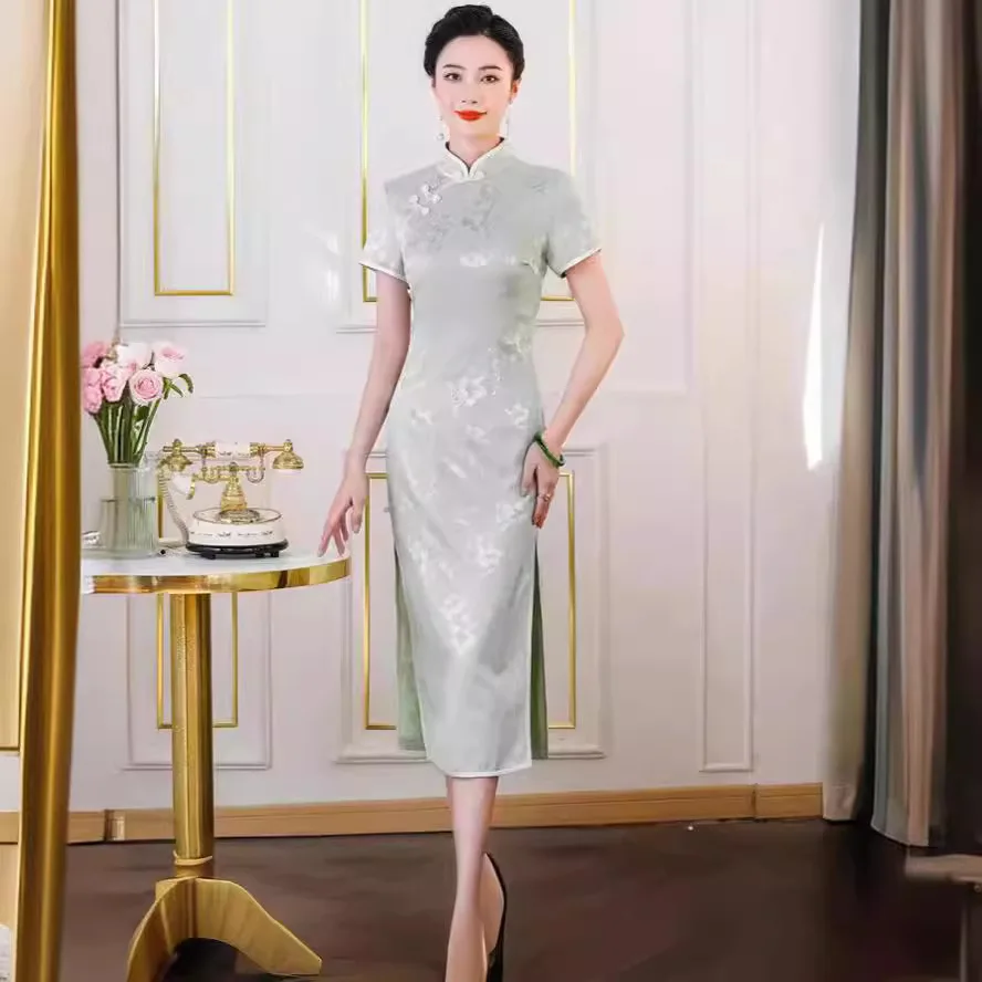 High-End High Quality Real Silk Cheongsam Qipao Summer Women's 2024 New Daily Retro National Style Dress Slim Fit
High-End High Quality Real Silk Cheongsam Qipao Summer Women's 2024 New Daily Retro National Style Dress Slim Fit