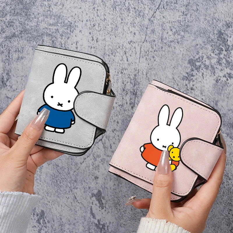 Miffy Women Short Wallet Korean Hasp Small Purse Zip Coin Pocket PU Leather Vintage Female Credit Card Holder Birthday Gifts
Miffy Women Short Wallet Korean Hasp Small Purse Zip Coin Pocket PU Leather Vintage Female Credit Card Holder Birthday Gifts
