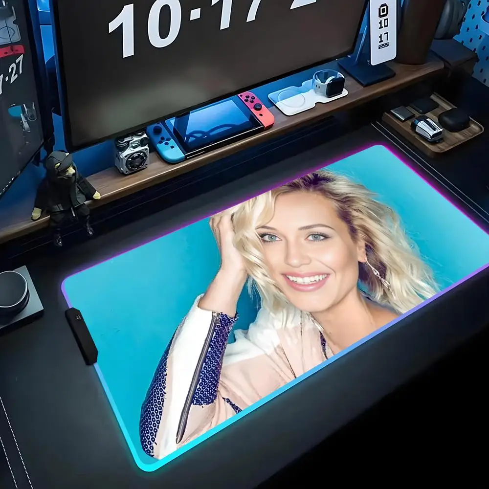 polina gagarina Mouse Pad RGB Gaming Mousepad Big LED Pad PC Desk Mat Luminous Mouse Pad Large Keyboard Mats Table Rug With
polina gagarina Mouse Pad RGB Gaming Mousepad Big LED Pad PC Desk Mat Luminous Mouse Pad Large Keyboard Mats Table Rug With
