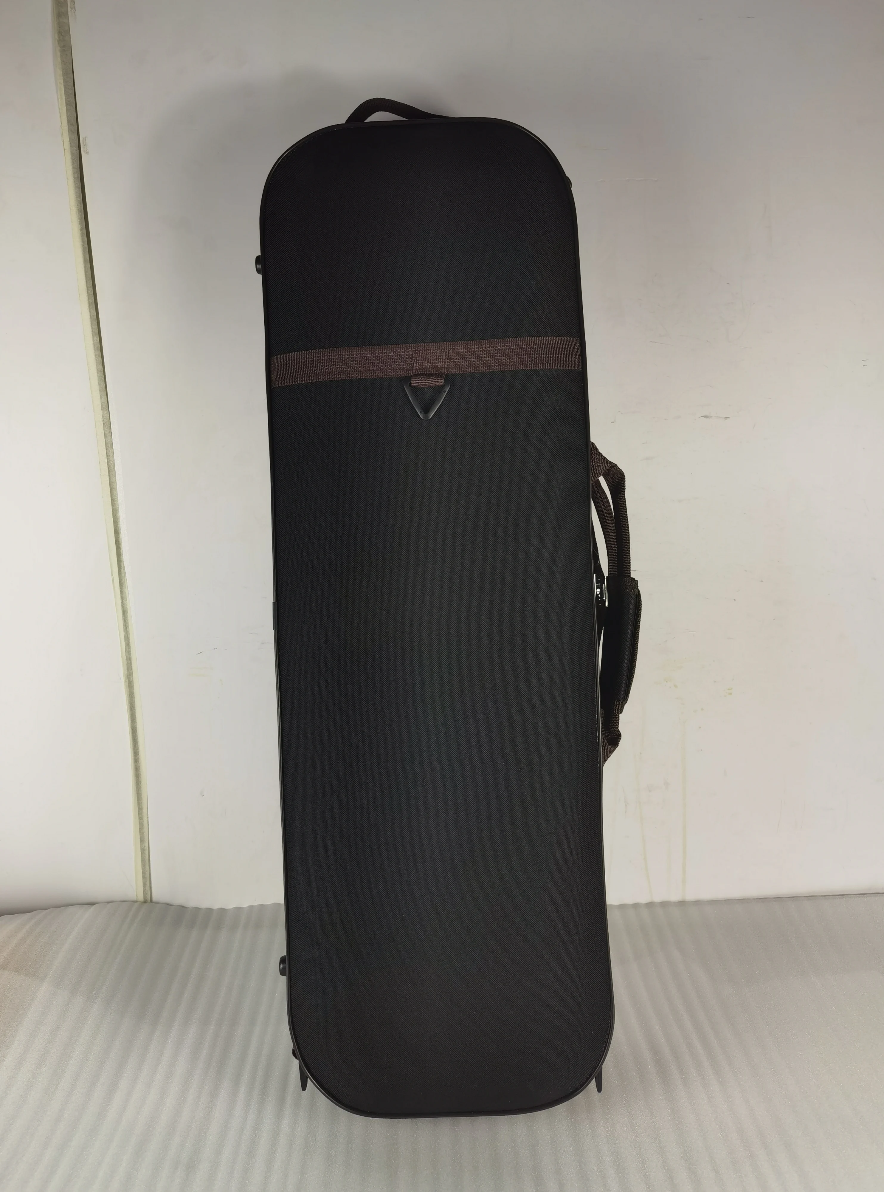 High Quality Carbon Fiber Violin, Prevent Solvent, Serrure Solide, 4, 4, 4
High Quality Carbon Fiber Violin, Prevent Solvent, Serrure Solide, 4, 4, 4