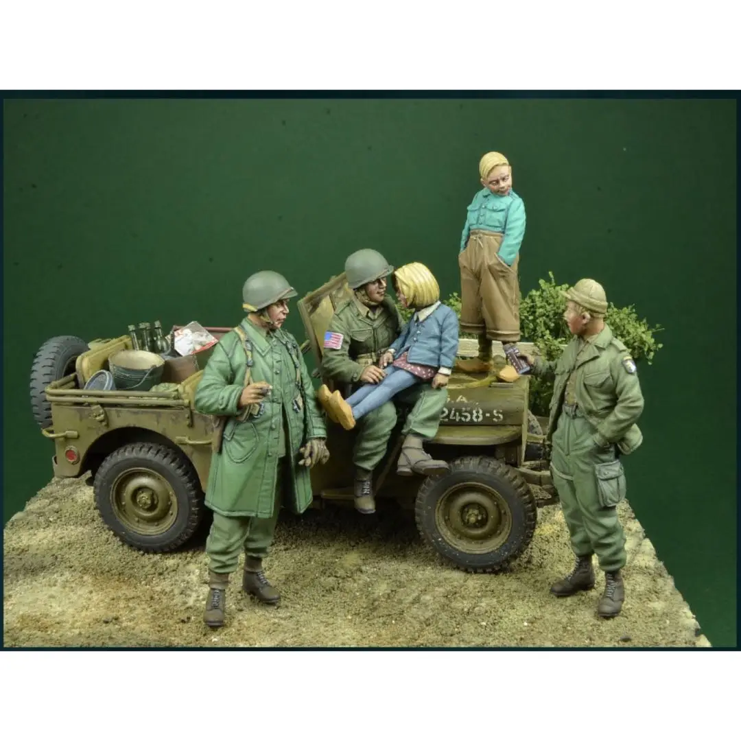 1:35 die-cast resin figure model assembling kit resin soldier toy model unpainted free shipping
1:35 die-cast resin figure model assembling kit resin soldier toy model unpainted free shipping