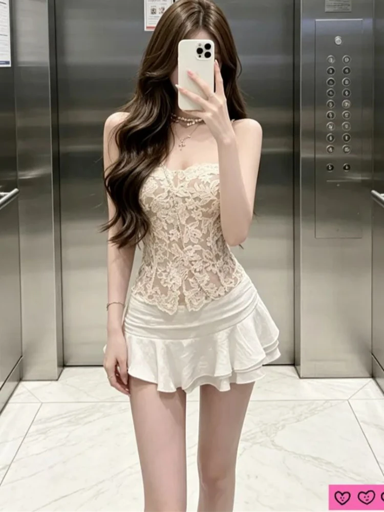 French Coquette Sexy Lace Strapless Slim Fit Tube Tops Ruffle High Waist Mini Skirt 2 Piece Set Women Summer Daily Wear Clubwear
French Coquette Sexy Lace Strapless Slim Fit Tube Tops Ruffle High Waist Mini Skirt 2 Piece Set Women Summer Daily Wear Clubwear