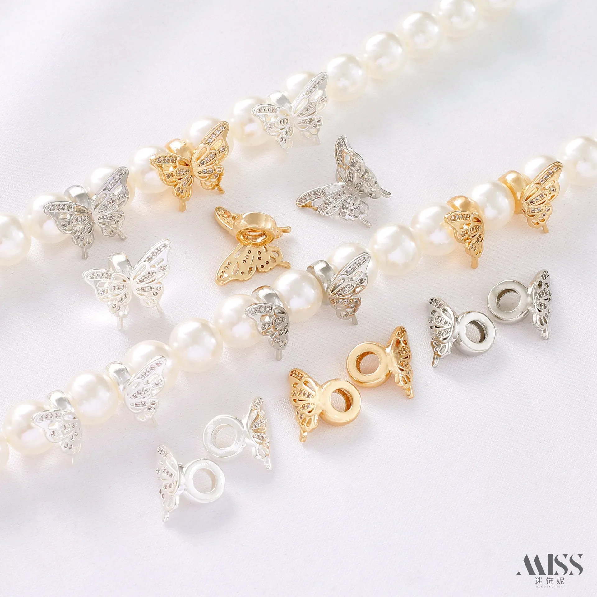 14K Gold Plated Silver Tone Zircon Inlaid Butterfly Wing Spacer Beads, DIY Pearl Crystal Beaded Bracelet Accessories
14K Gold Plated Silver Tone Zircon Inlaid Butterfly Wing Spacer Beads, DIY Pearl Crystal Beaded Bracelet Accessories