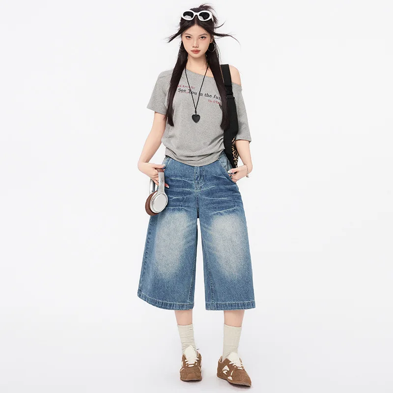 American Style Lightning Pattern Washed Denim Shorts for Women, Summer New Loose Slimming Straight Wide-Leg Mid-Length Shorts
American Style Lightning Pattern Washed Denim Shorts for Women, Summer New Loose Slimming Straight Wide-Leg Mid-Length Shorts