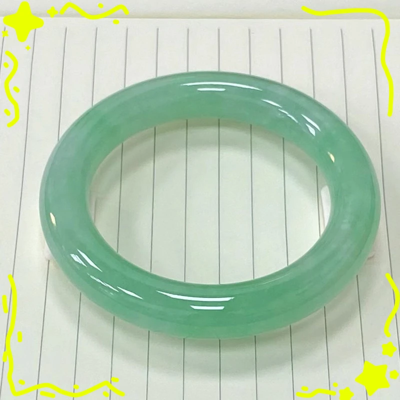 Ice Kind Natural Clear Water Jade Bracelet Versatile Model
Ice Kind Natural Clear Water Jade Bracelet Versatile Model