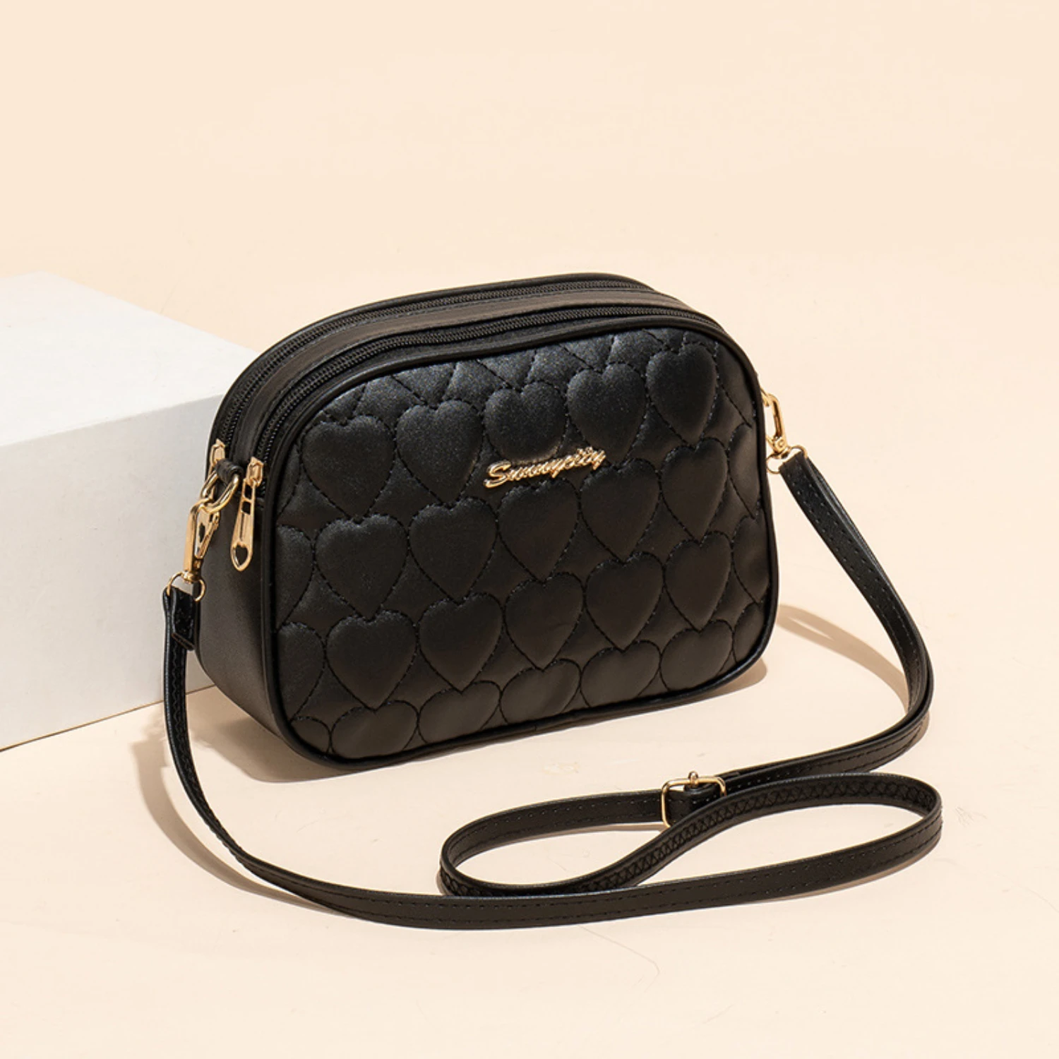 Quilted Heart Crossbody Bag For Women, Trendy Embroidered PU Leather Purse, Fashionable Crossbody Bag With Adjustable Strap For
Quilted Heart Crossbody Bag For Women, Trendy Embroidered PU Leather Purse, Fashionable Crossbody Bag With Adjustable Strap For